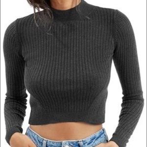 TOP SHOP TURTLE NECK CROP TOP